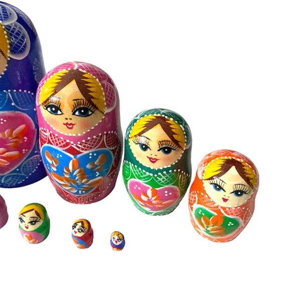 Russian Stackable Dolls Handmade 10 Pieces Made of Wood Selling the sealed - Picture 7 of 11